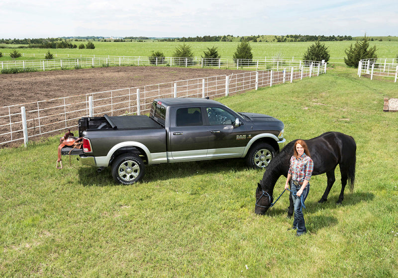 Truxedo 07-13 GMC Sierra &amp; Chevrolet Silverado 1500 5ft 8in TruXport Bed Cover