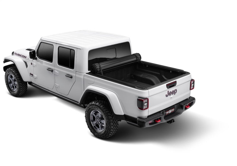 Truxedo 2020 Jeep Gladiator 5ft Sentry CT Bed Cover