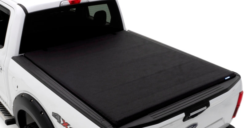 Lund 02-17 Dodge Ram 1500 (8ft. BedExcl. Beds w/Rambox) Genesis Roll Up Tonneau Cover - Black