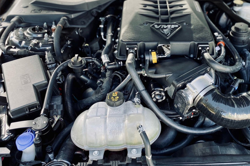 J&amp;amp;L 15-23 Ford Mustang GT/15-20 Ford Mustang GT350 Passenger Side Oil Separator 3.0 - Black Anod